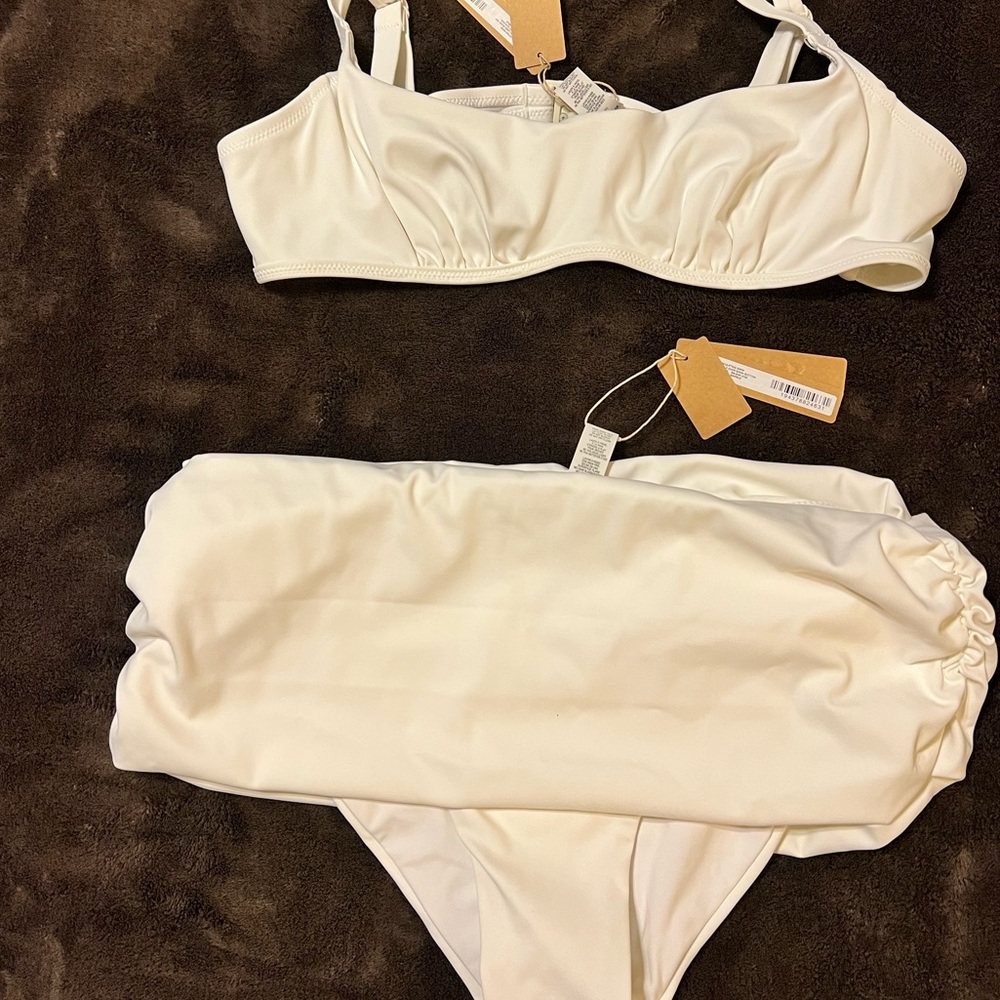 Brand New with Tags Skims Swim matching top and bottom!